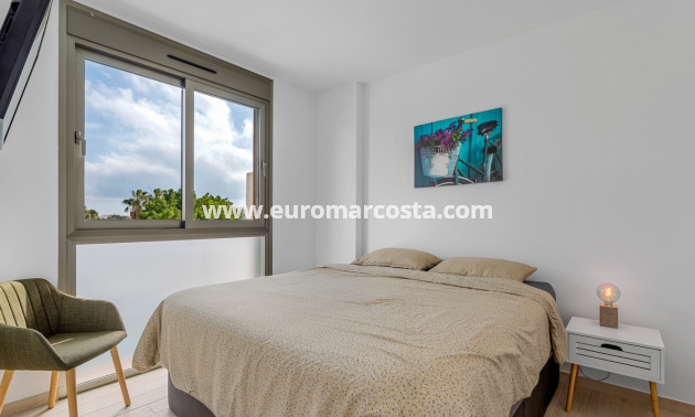 Objekte zum Wiederverkauf - Villa freitstehend - Orihuela Costa