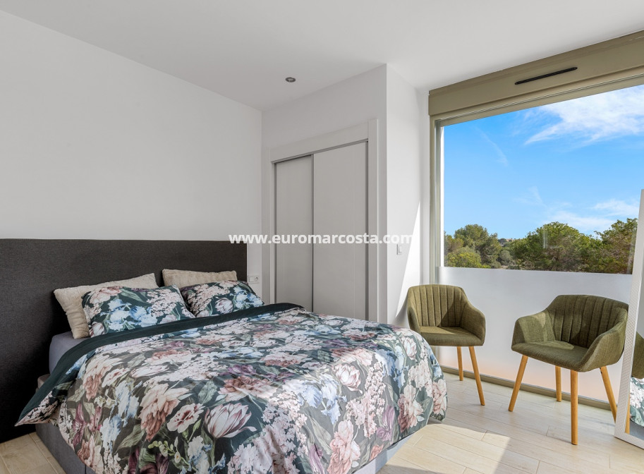 Objekte zum Wiederverkauf - Villa freitstehend - Orihuela Costa