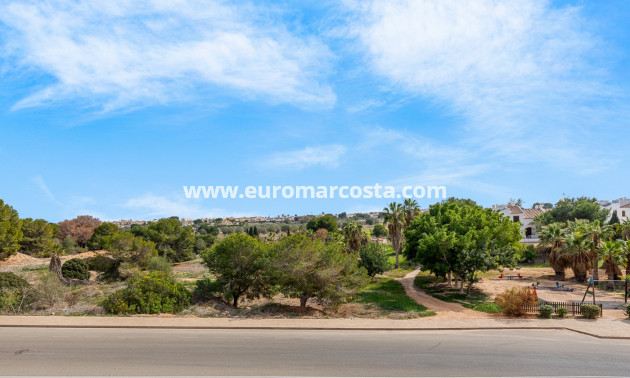 Objekte zum Wiederverkauf - Villa freitstehend - Orihuela Costa