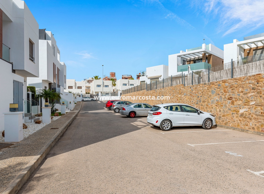 Objekte zum Wiederverkauf - Villa freitstehend - Orihuela Costa