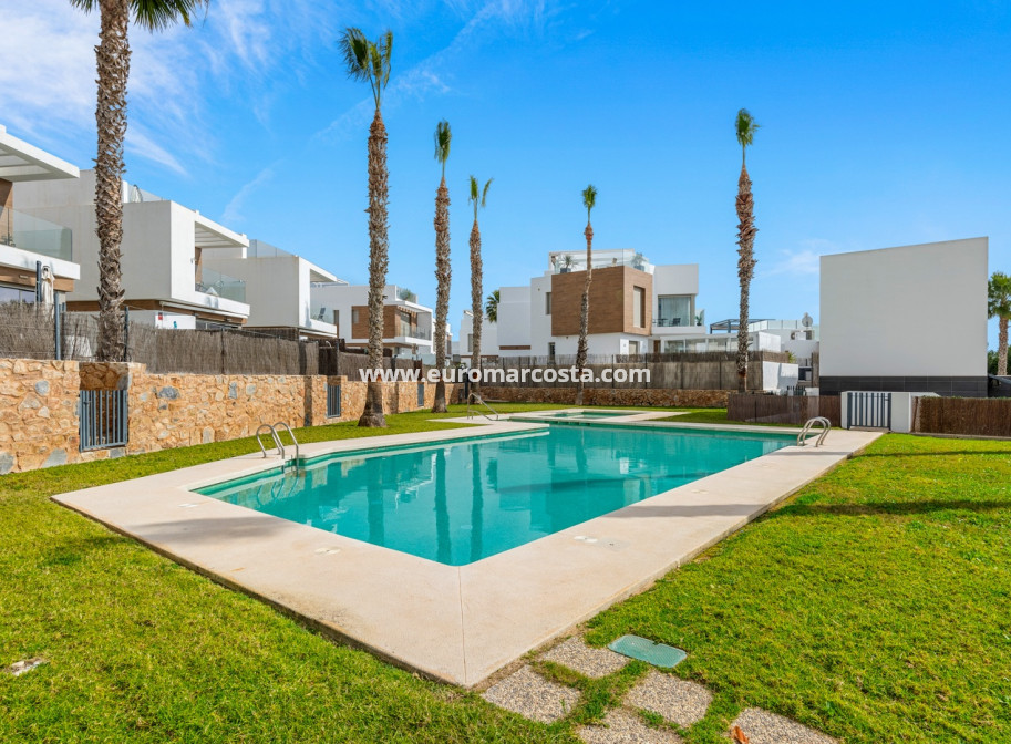 Objekte zum Wiederverkauf - Villa freitstehend - Orihuela Costa