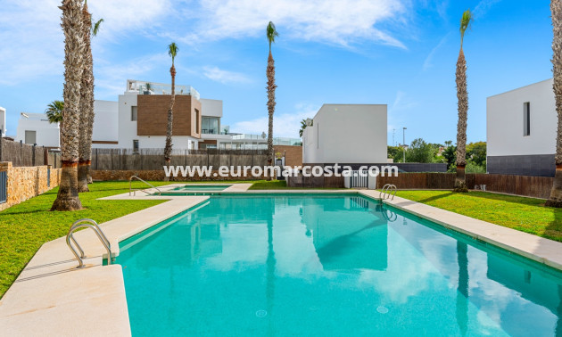 Objekte zum Wiederverkauf - Villa freitstehend - Orihuela Costa