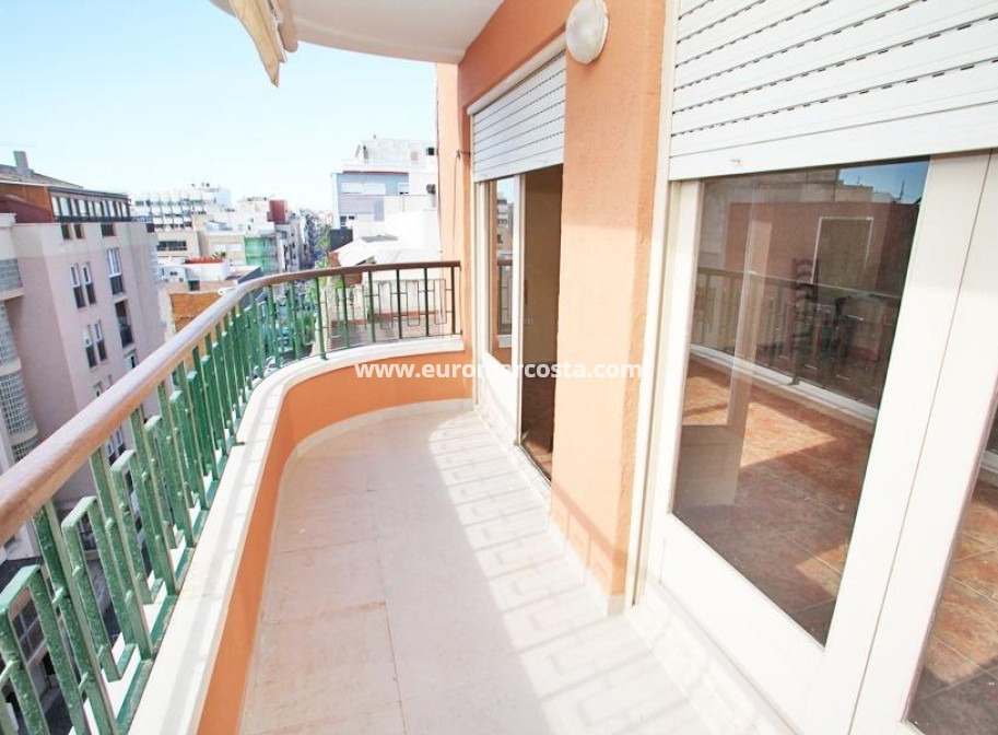 Objekte zum Wiederverkauf - Wohnung - Torrevieja - TORREVIEJA