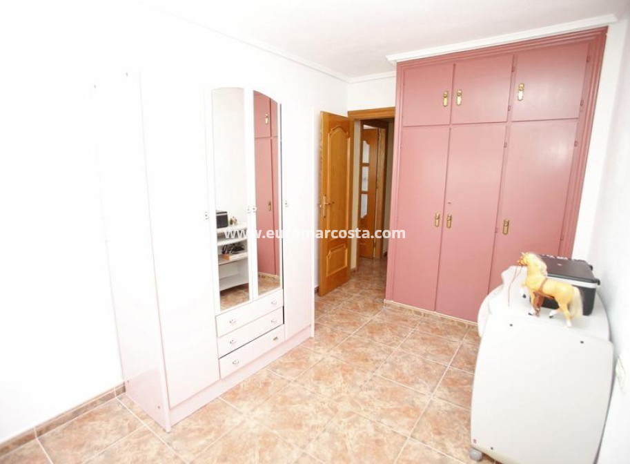 Objekte zum Wiederverkauf - Wohnung - Torrevieja - TORREVIEJA