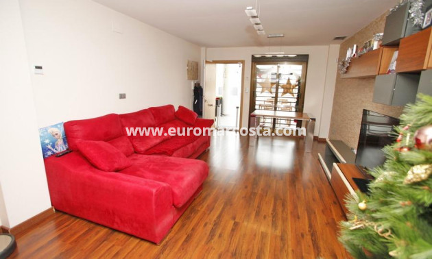 Sale - Bungalow - Daya Nueva - Comunidad valenciana