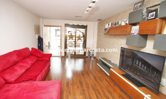 Sale - Bungalow - Daya Nueva - Comunidad valenciana