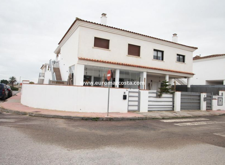 Objekte zum Wiederverkauf - Bungalow - Daya Nueva - Comunidad valenciana