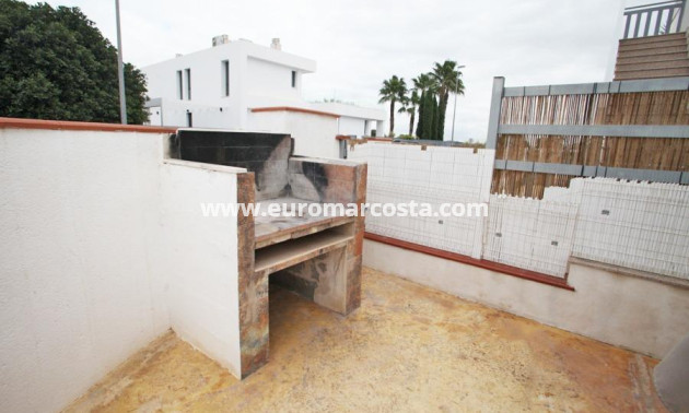 Sale - Bungalow - Daya Nueva - Comunidad valenciana