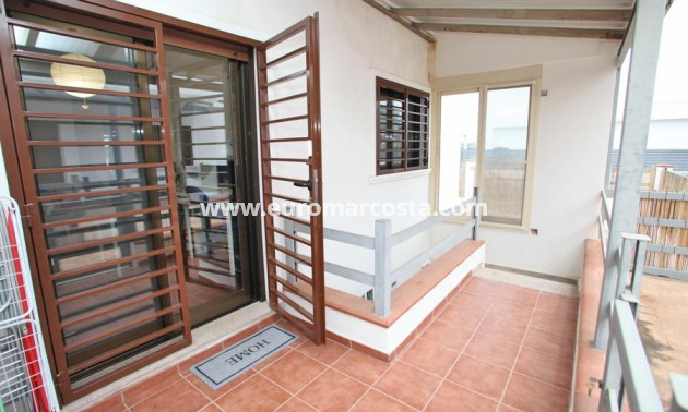 Sale - Bungalow - Daya Nueva - Comunidad valenciana