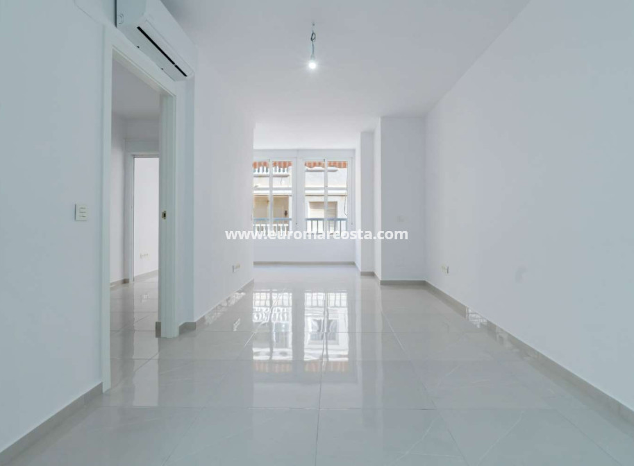 Objekte zum Wiederverkauf - Wohnung - Torrevieja - TORREVIEJA