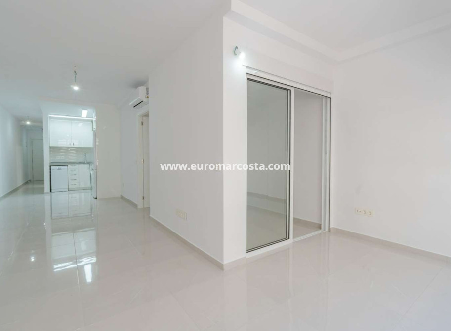 Objekte zum Wiederverkauf - Wohnung - Torrevieja - TORREVIEJA