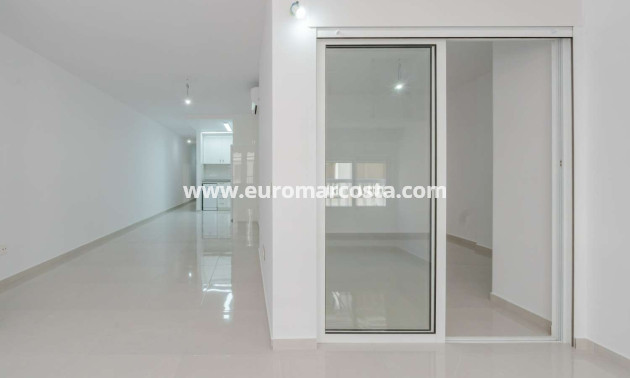 Objekte zum Wiederverkauf - Wohnung - Torrevieja - TORREVIEJA