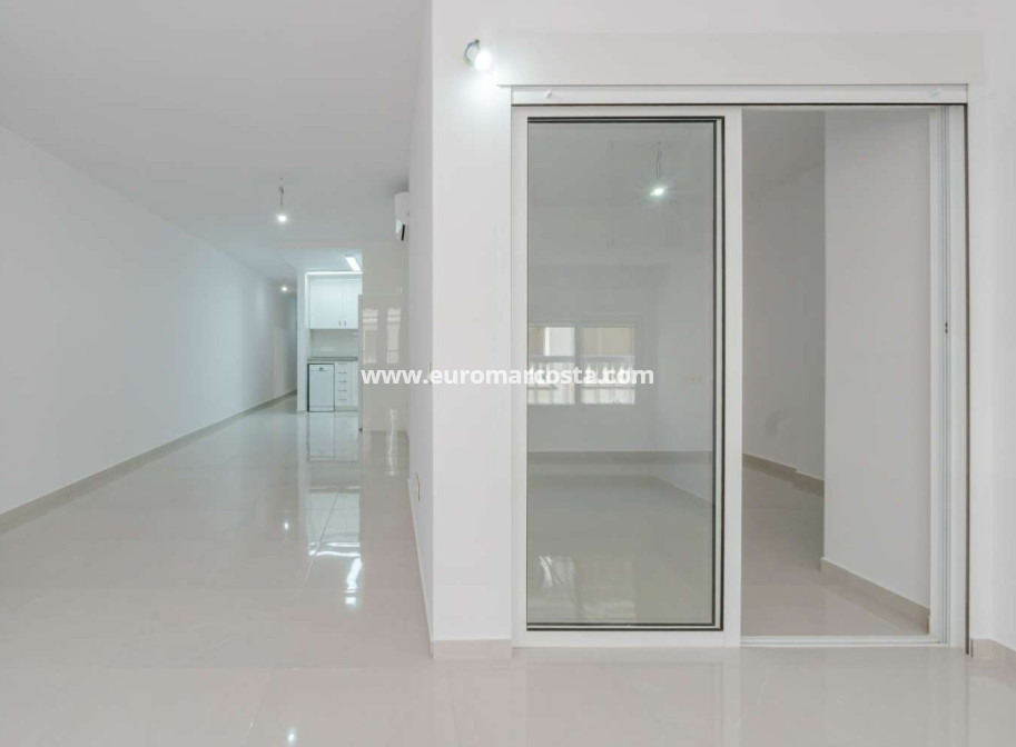 Objekte zum Wiederverkauf - Wohnung - Torrevieja - TORREVIEJA