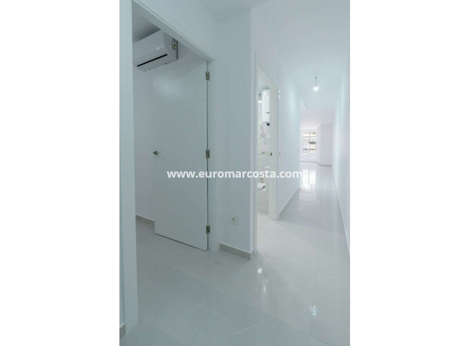 Objekte zum Wiederverkauf - Wohnung - Torrevieja - TORREVIEJA