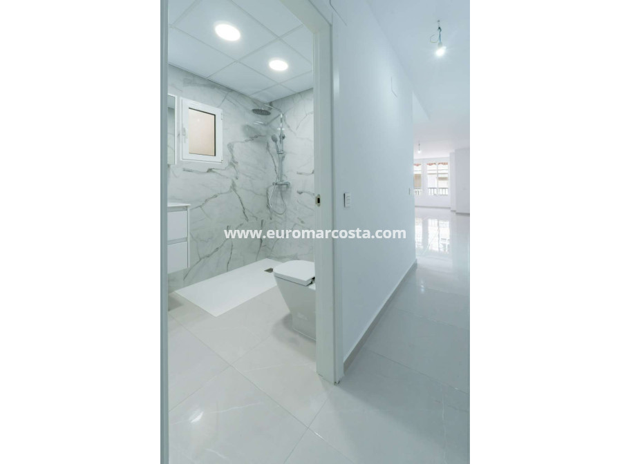 Objekte zum Wiederverkauf - Wohnung - Torrevieja - TORREVIEJA