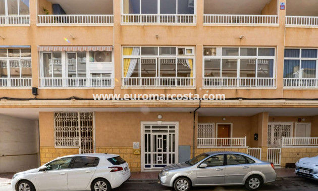 Objekte zum Wiederverkauf - Wohnung - Torrevieja - TORREVIEJA