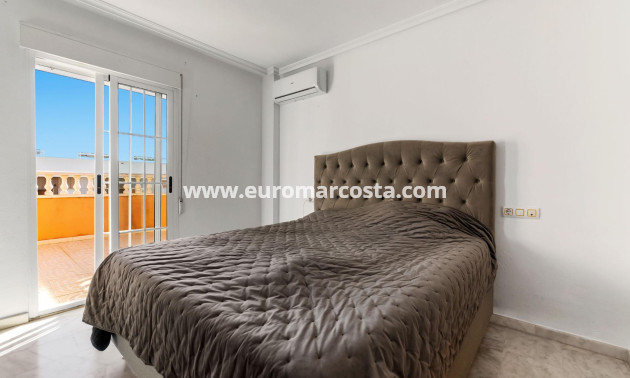 Venta - Villa - Orihuela Costa - TORREVIEJA