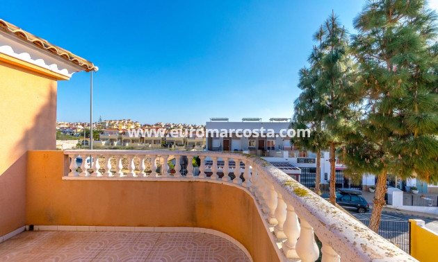 Venta - Villa - Orihuela Costa - TORREVIEJA