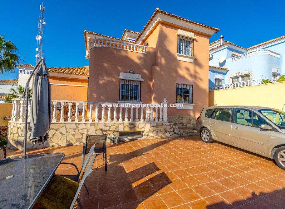 Venta - Villa - Orihuela Costa - TORREVIEJA