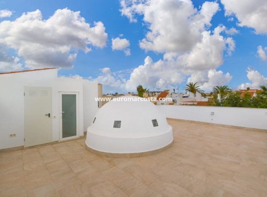 Objekte zum Wiederverkauf - Villa freitstehend - Orihuela Costa