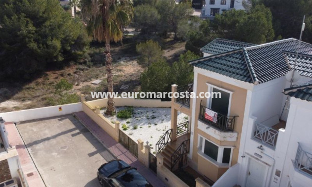 Sale - Villa - Orihuela
