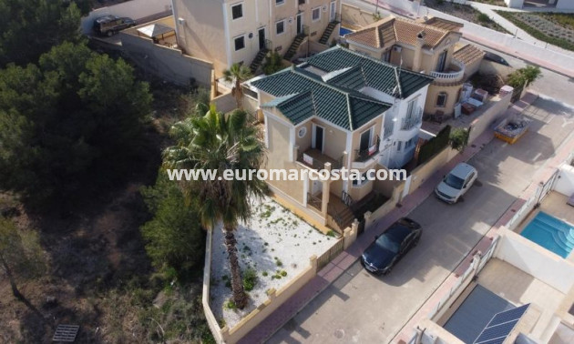 Sale - Villa - Orihuela
