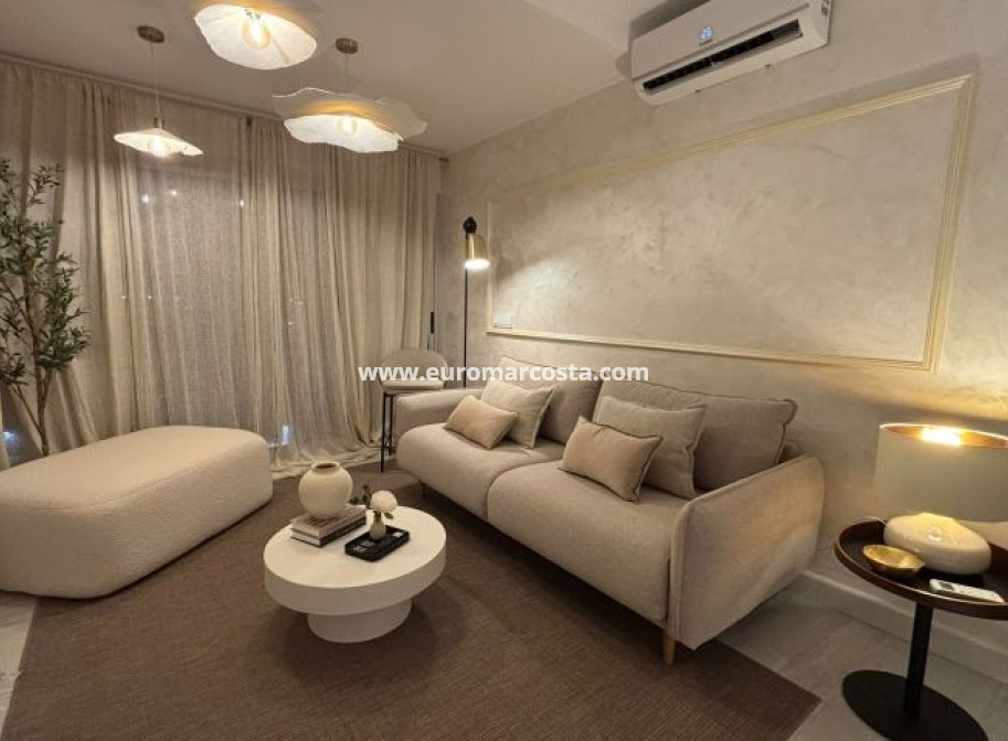 Venta - Villa - Orihuela Costa