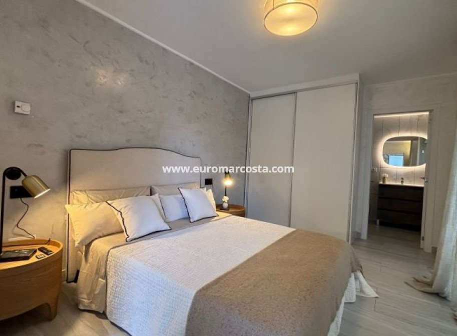 Venta - Villa - Orihuela Costa