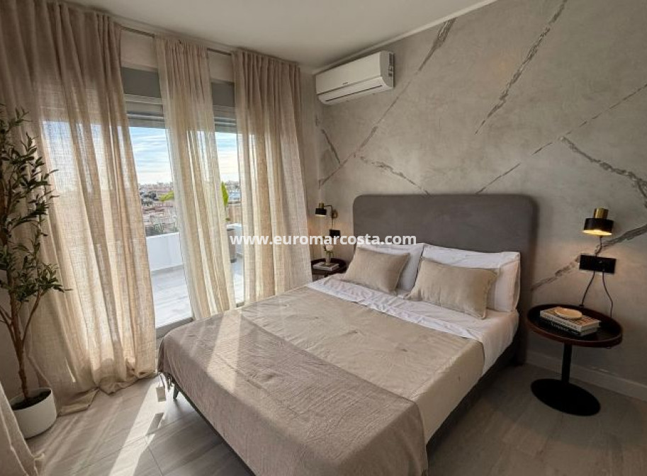 Venta - Villa - Orihuela Costa