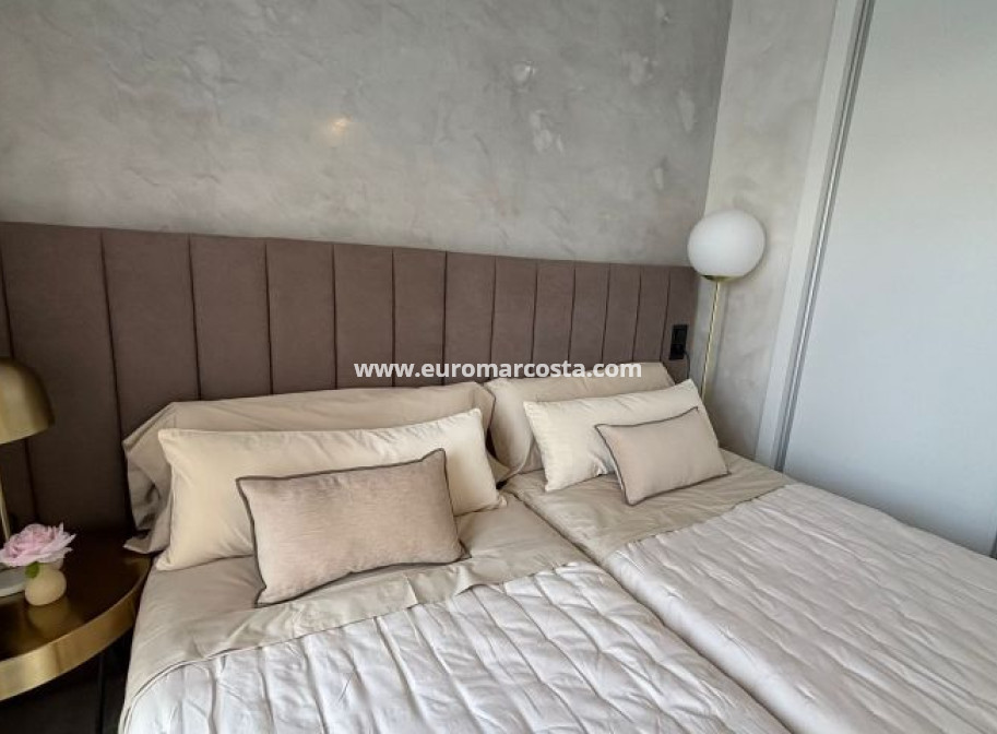 Venta - Villa - Orihuela Costa