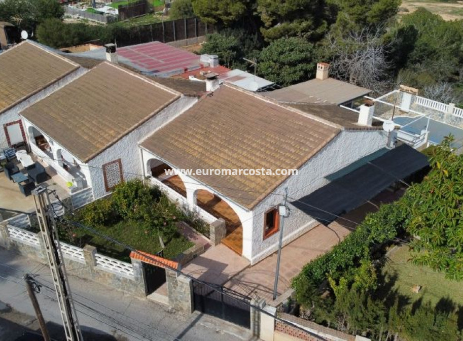 Sale - Villa - Orihuela Costa