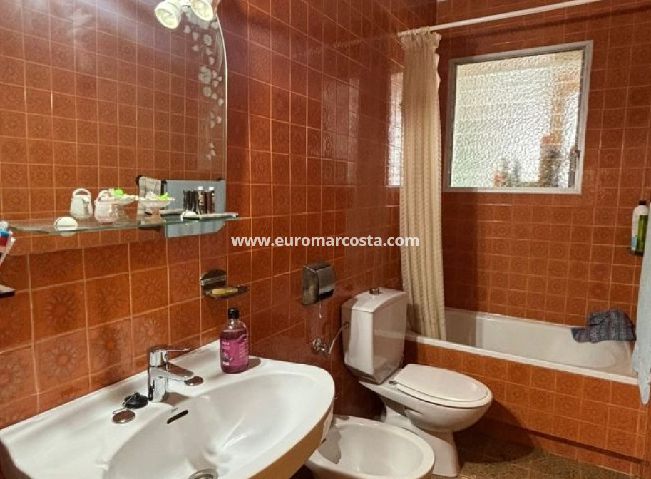 Sale - Villa - Orihuela Costa