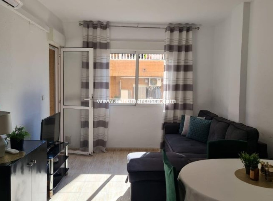 Objekte zum Wiederverkauf - Wohnung - Torrevieja - TORREVIEJA
