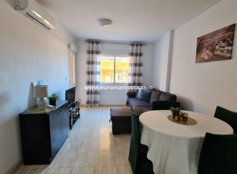 Objekte zum Wiederverkauf - Wohnung - Torrevieja - TORREVIEJA