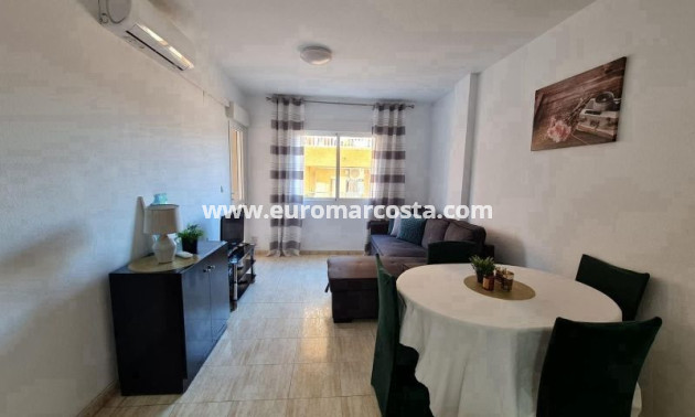 Objekte zum Wiederverkauf - Wohnung - Torrevieja - TORREVIEJA