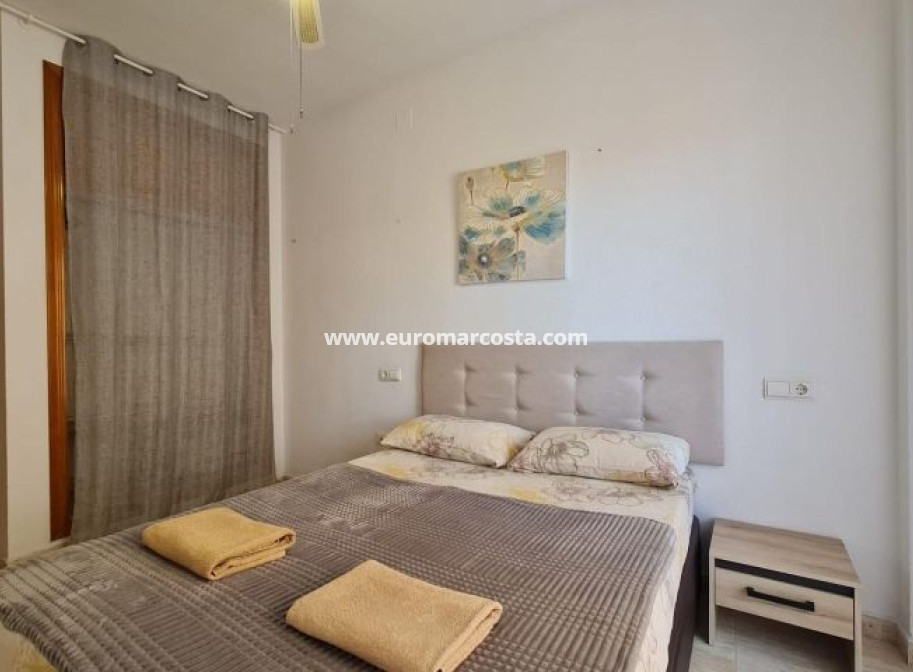 Objekte zum Wiederverkauf - Wohnung - Torrevieja - TORREVIEJA