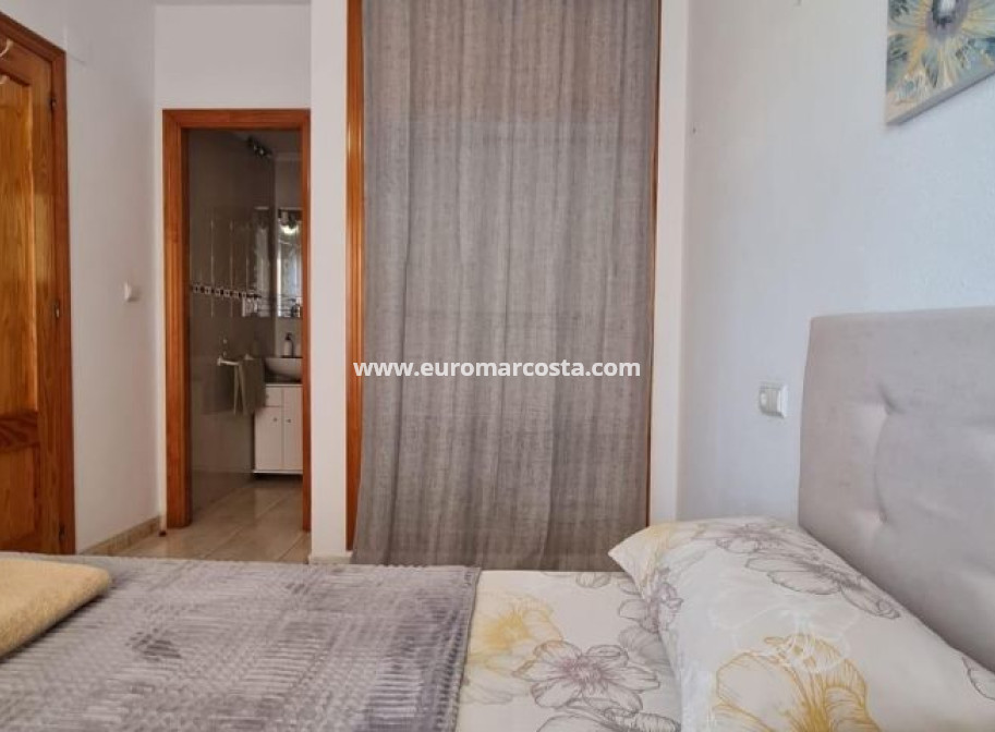 Objekte zum Wiederverkauf - Wohnung - Torrevieja - TORREVIEJA