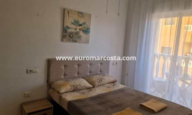 Objekte zum Wiederverkauf - Wohnung - Torrevieja - TORREVIEJA