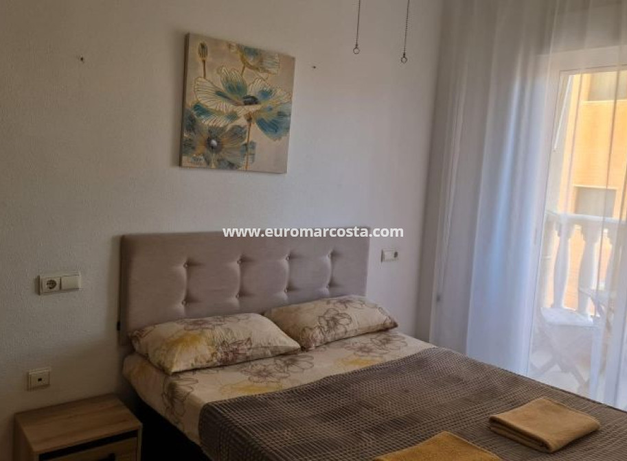 Objekte zum Wiederverkauf - Wohnung - Torrevieja - TORREVIEJA