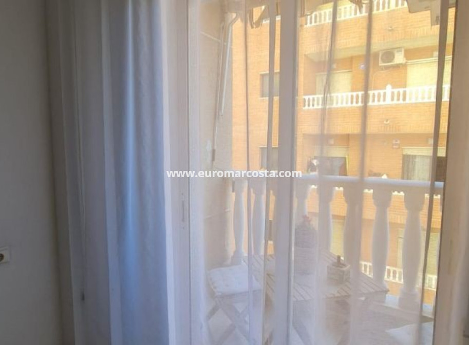 Objekte zum Wiederverkauf - Wohnung - Torrevieja - TORREVIEJA