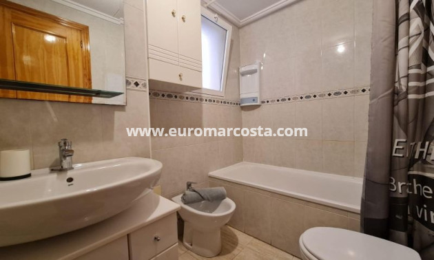 Objekte zum Wiederverkauf - Wohnung - Torrevieja - TORREVIEJA