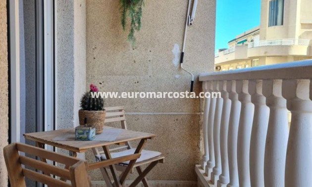 Objekte zum Wiederverkauf - Wohnung - Torrevieja - TORREVIEJA