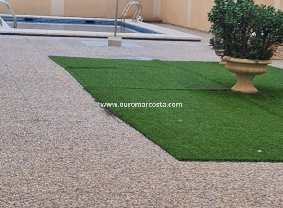 Objekte zum Wiederverkauf - Wohnung - Torrevieja - TORREVIEJA