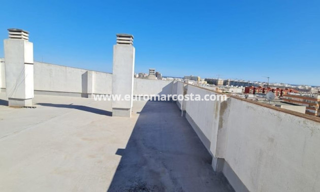 Objekte zum Wiederverkauf - Wohnung - Torrevieja - TORREVIEJA