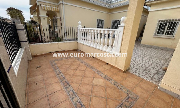 Objekte zum Wiederverkauf - Bungalow - Torrevieja - TORREVIEJA