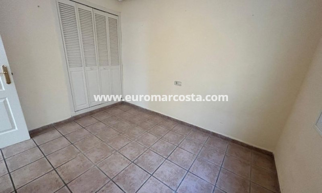 Objekte zum Wiederverkauf - Bungalow - Torrevieja - TORREVIEJA