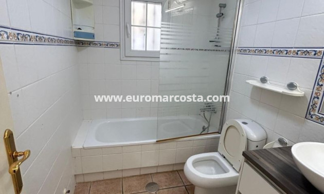 Objekte zum Wiederverkauf - Bungalow - Torrevieja - TORREVIEJA