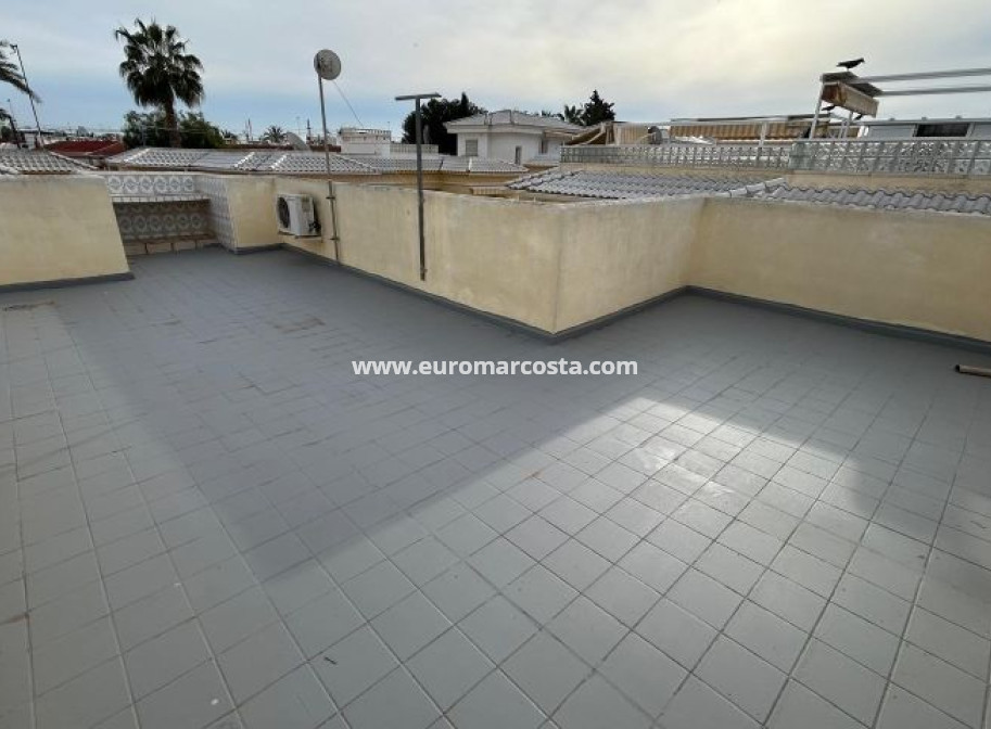 Objekte zum Wiederverkauf - Bungalow - Torrevieja - TORREVIEJA