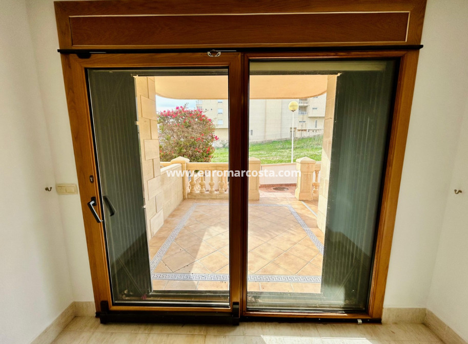 Sale - Apartment / flat - Guardamar del Segura - Guardamar