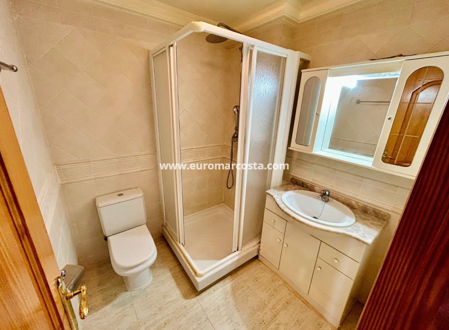 Sale - Apartment / flat - Guardamar del Segura - Guardamar